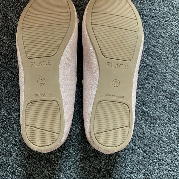 The Children’s Place - Glitter flats with mesh flower. - Picture 3 of 7